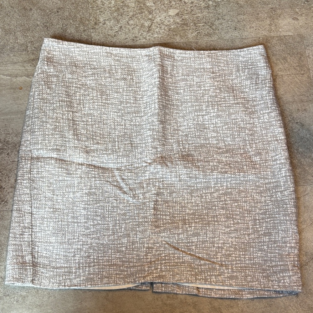 Banana Republic Textured Gray Pencil Skirt